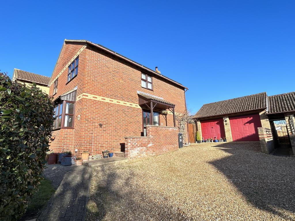 4 Bedroom for sale in Haddenham Cheffins Ely Sales